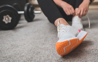 Vorteile
beweglich
Sportschuhe
Turnschuhe&nbsp;&copy;&nbsp;M-Production - stock.adobe.com